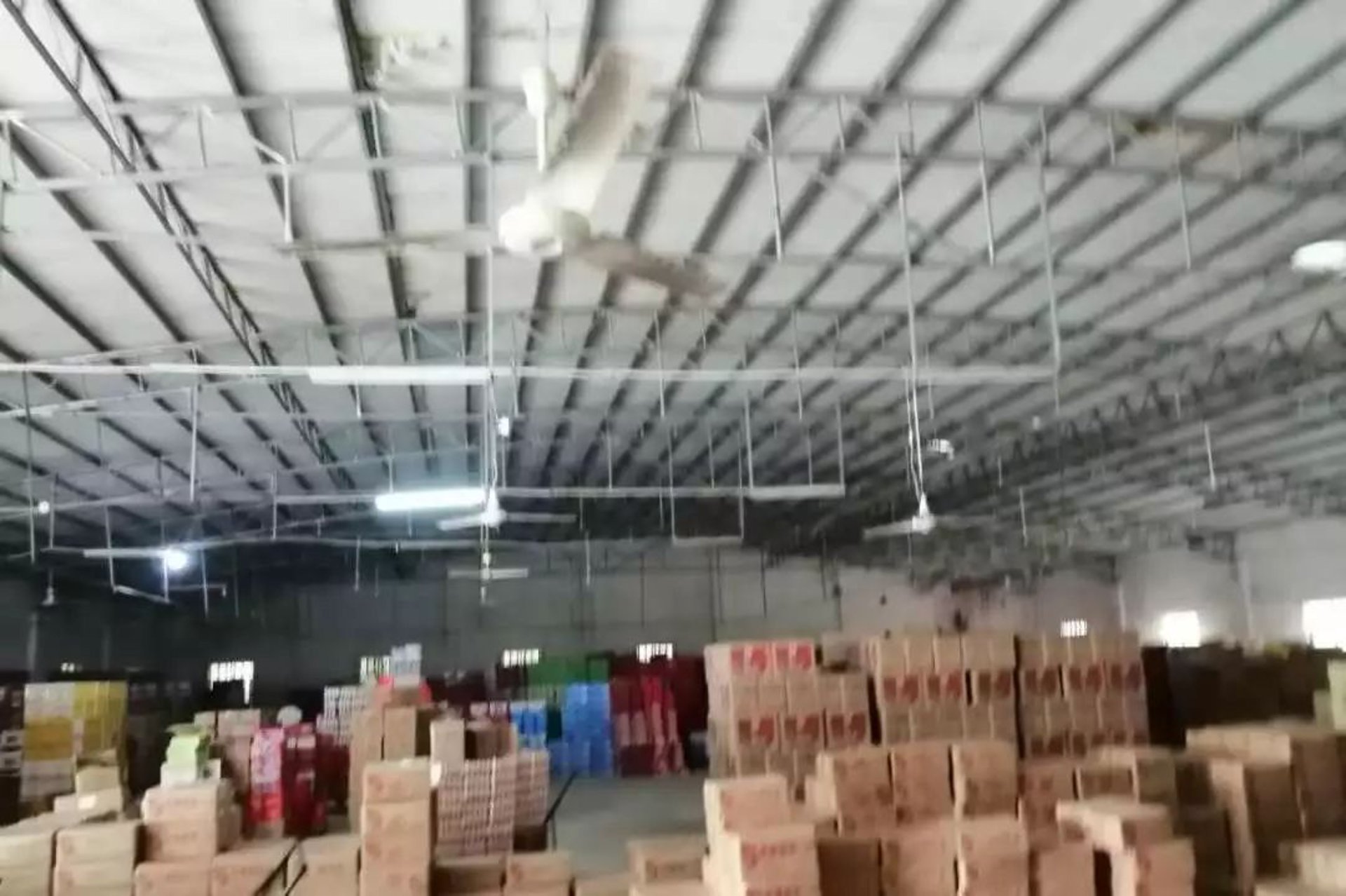 鸿泰彩钢工程